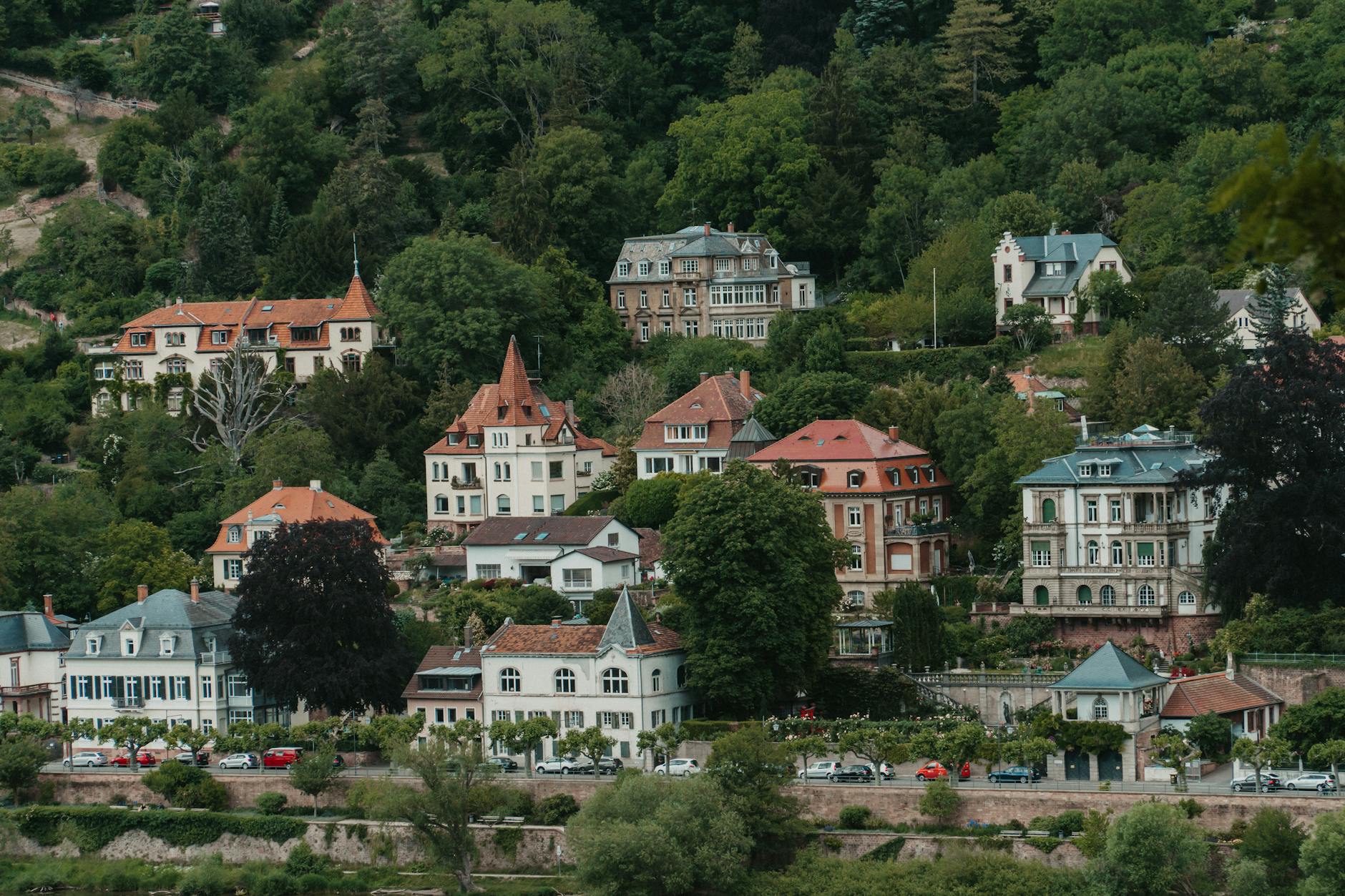Bogenhausen Munich villas Prinzregentenstrasse upscale