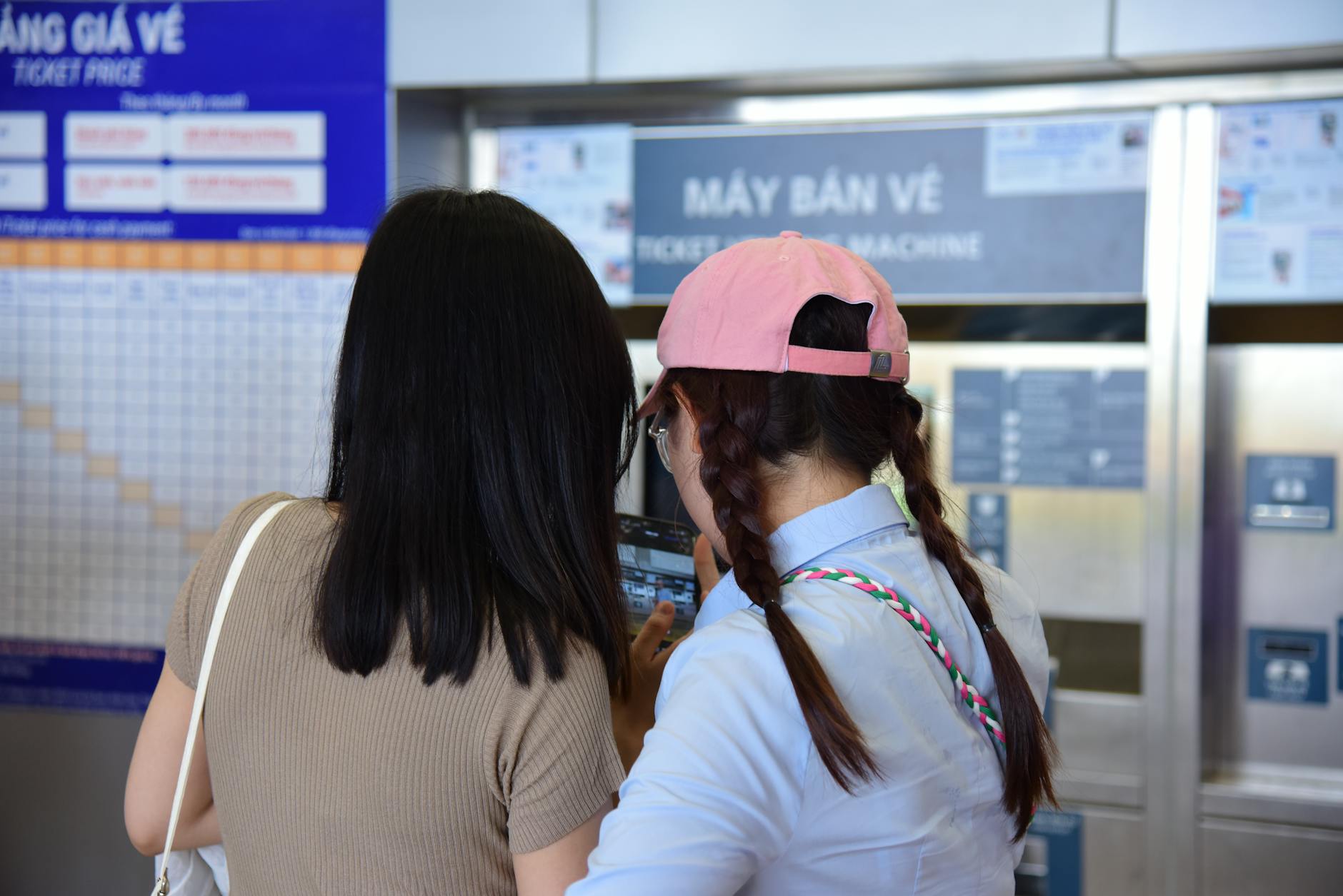 MVV ticket machine touchscreen Munich transit purchase