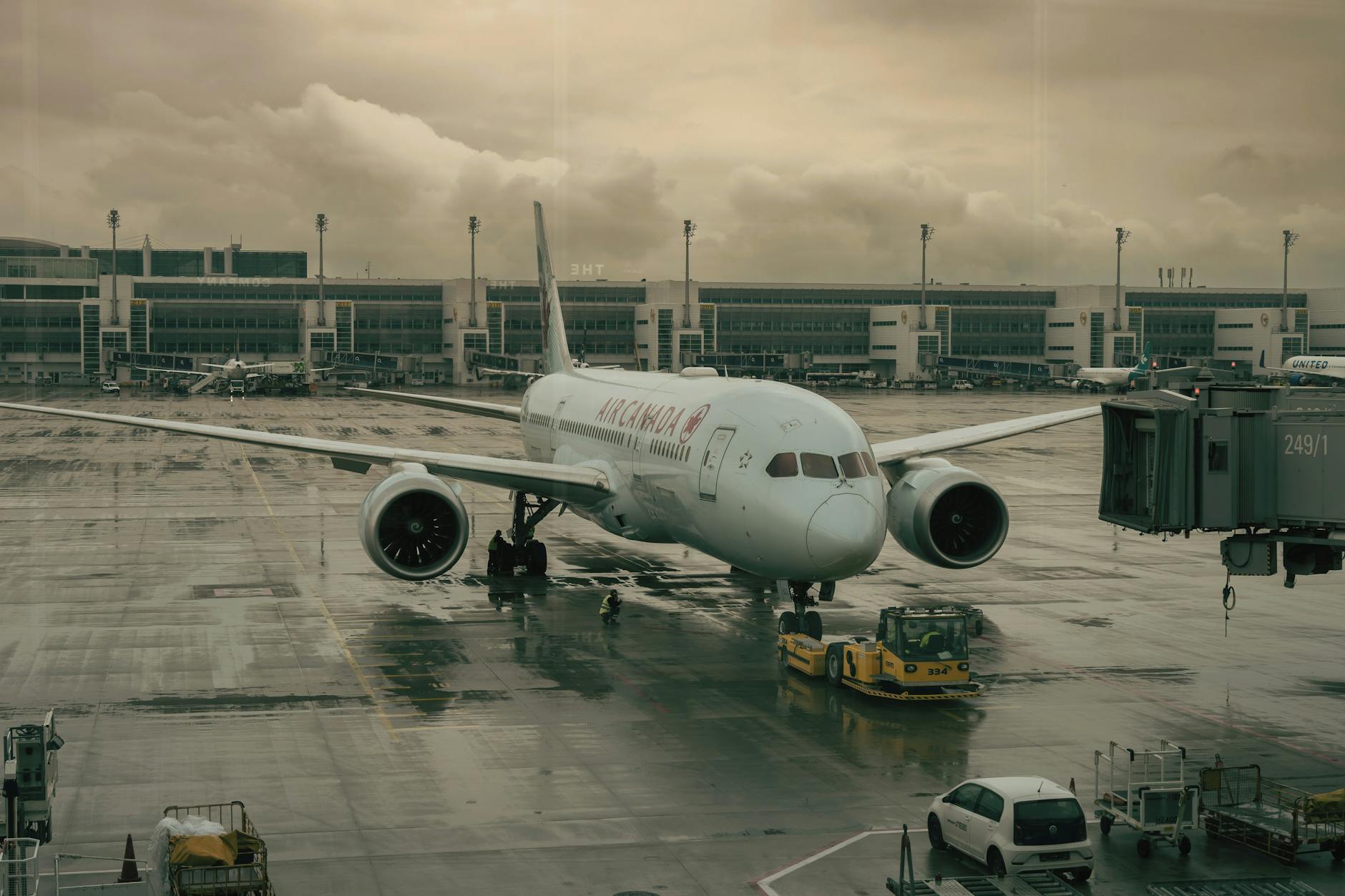 Munich Airport to City Center: Transport Options 2 Munich Airport terminal MUC departures terminal 2 modern