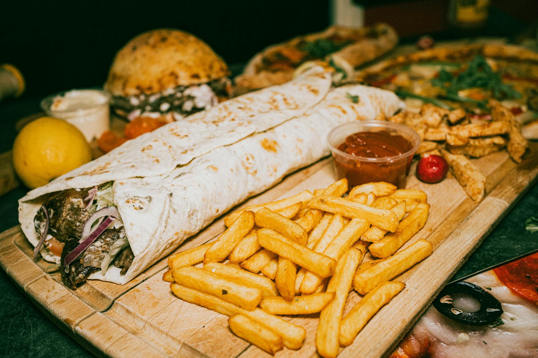 Where to Eat Cheap in Munich 4 Döner kebab Munich Turkish cheap eats wrap shop