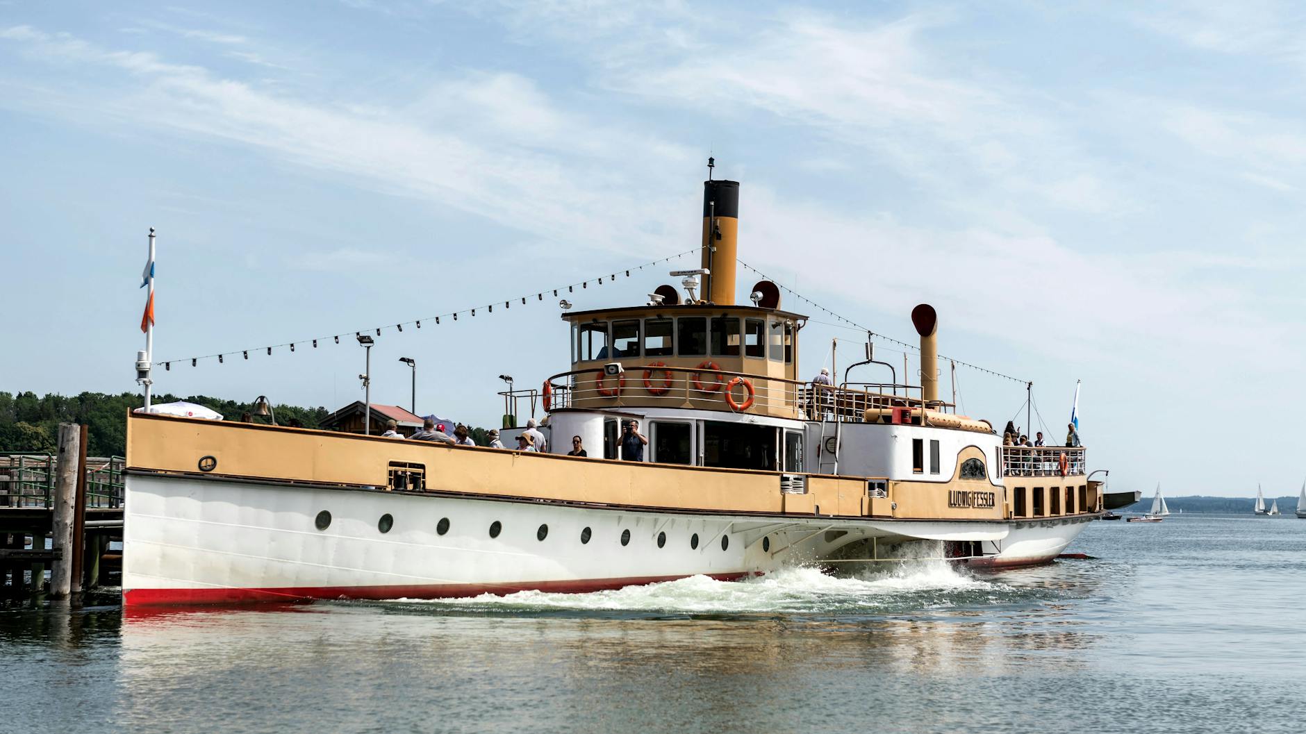 Best Lakes Near Munich: Swimming, Boating & Day Trips 6 Starnberger See sailing boats and steamer ferry Bavarian lake near Munich