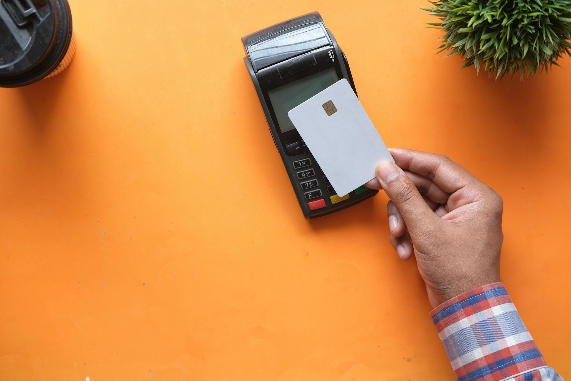 Munich Money Guide: Currency, Tipping and Cash vs Card 3 Credit card payment terminal