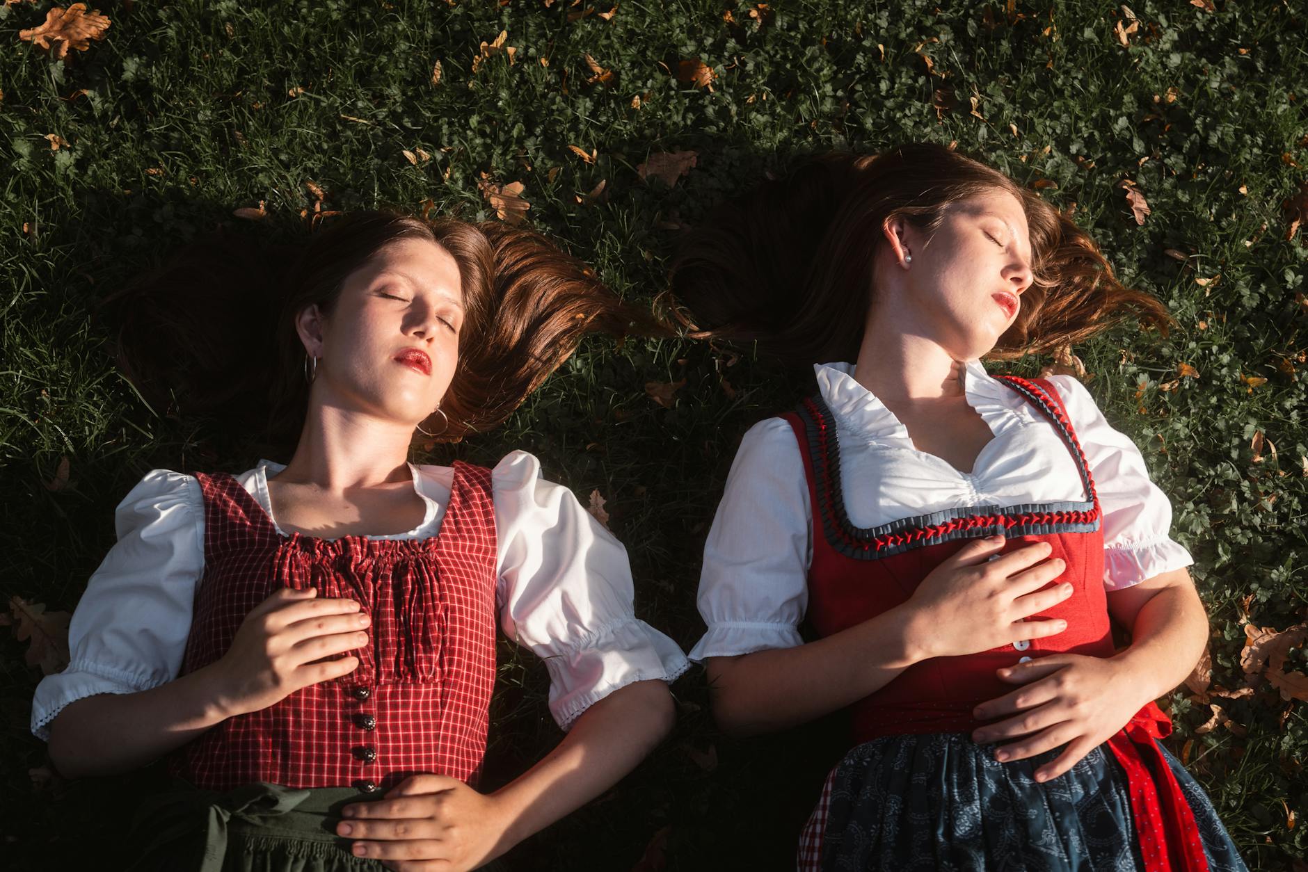 Where to Buy Dirndl and Lederhosen in Munich 5 Bavarian family in Tracht at Oktoberfest