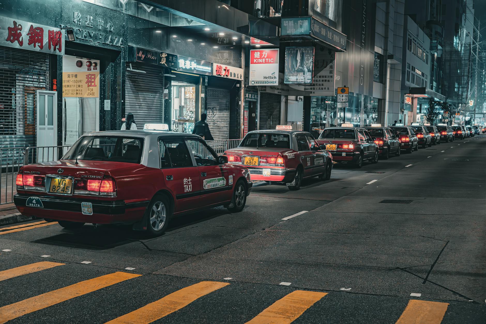 Munich Nightlife Safety and Etiquette: What to Know 5 Late night taxi in city