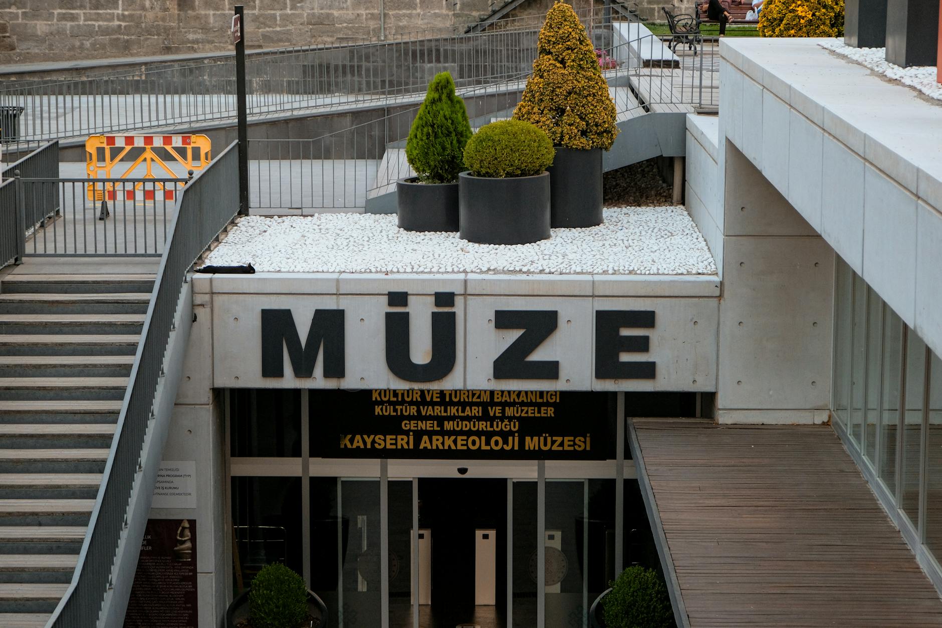 Munich Travel Hacks: 30 Insider Money-Saving Tips 5 Museum entrance ticket free