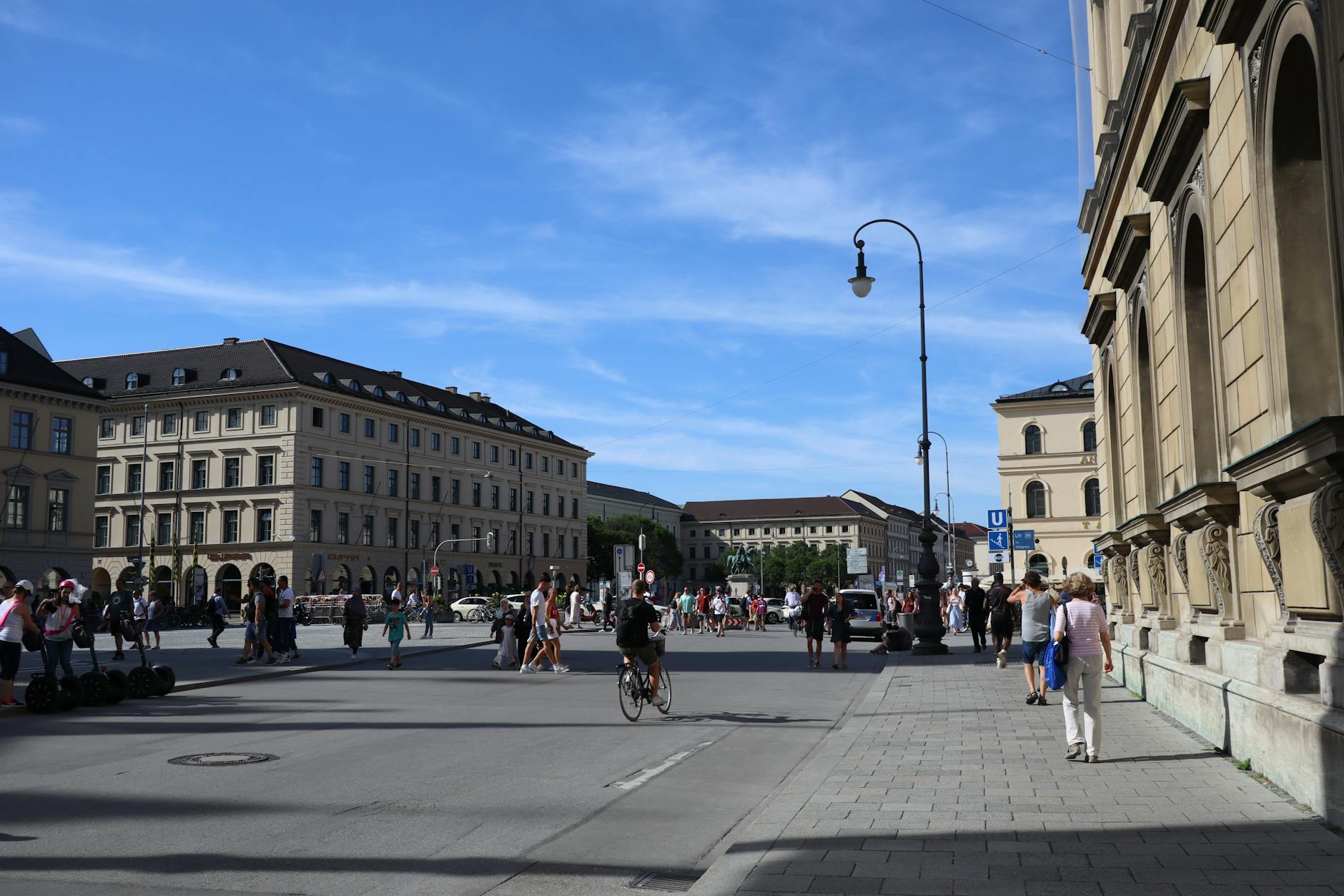 Munich pedestrian zone walking