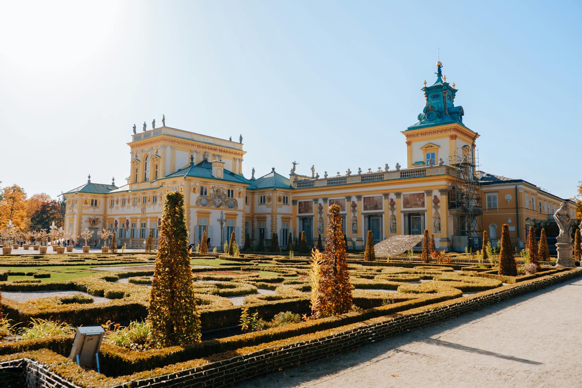 Nymphenburg Palace Munich: Complete Visitor Guide (2026) 4 Baroque palace garden with geometric beds