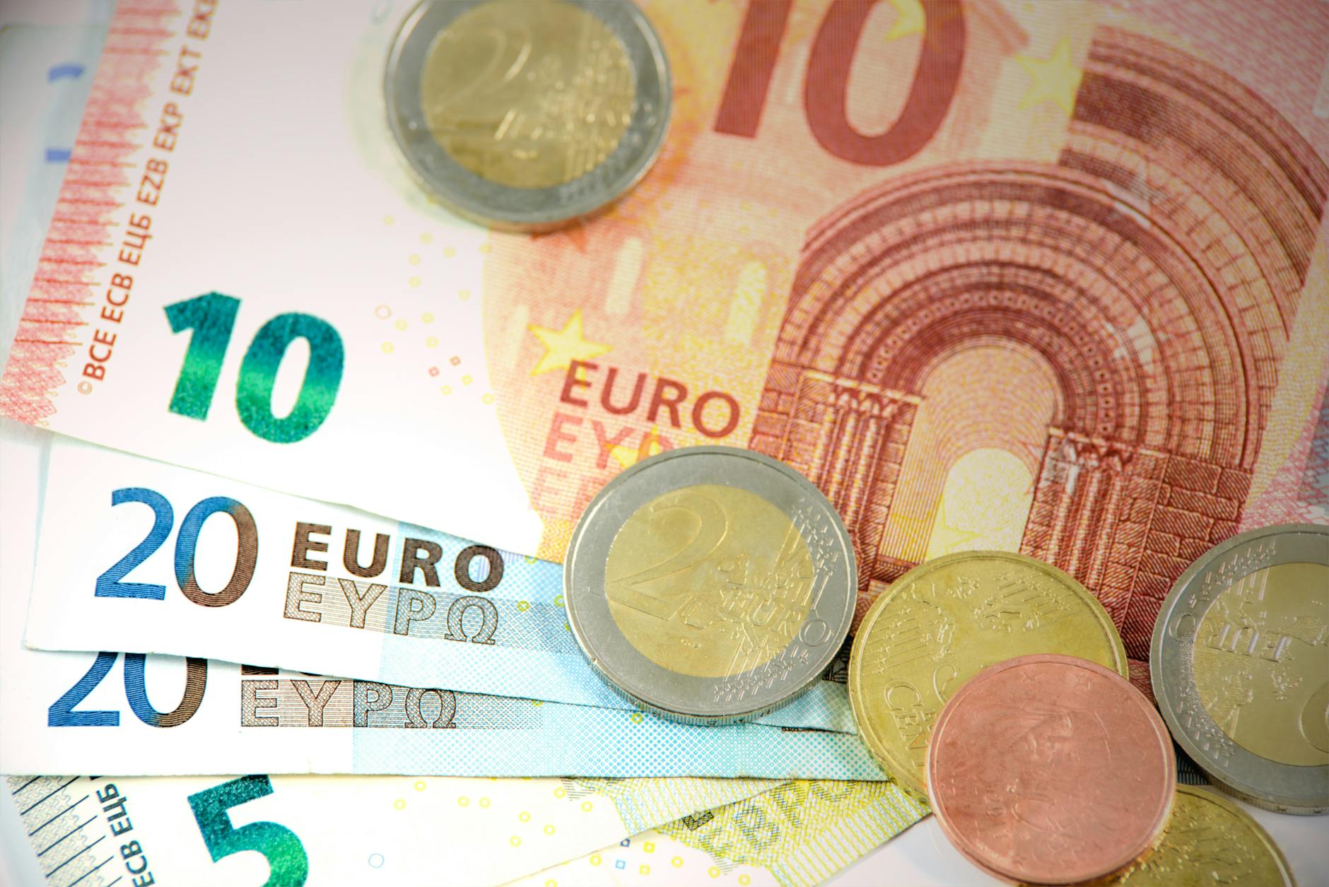 50 Munich Travel Tips 4 Cash cards euro currency Germany payment