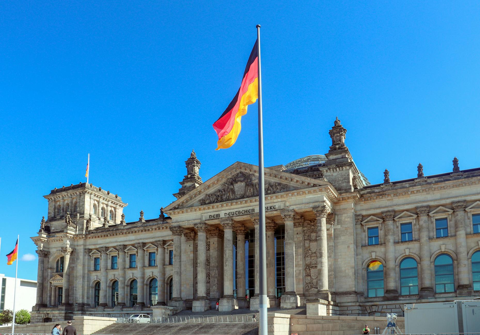 50 Munich Travel Tips 3 German language phrasebook learn basic phrases tourists