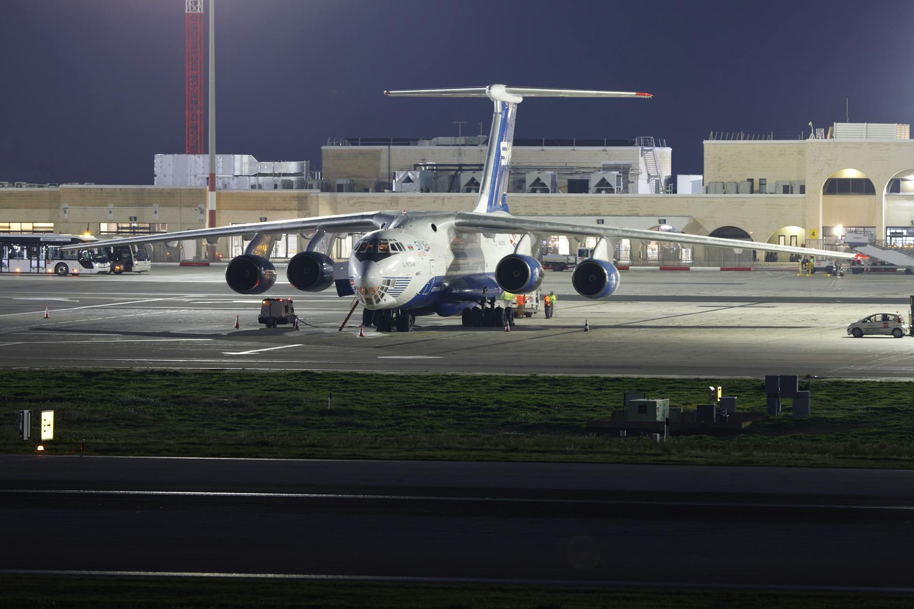 hotels Munich airport night view runway plane spotter early flight