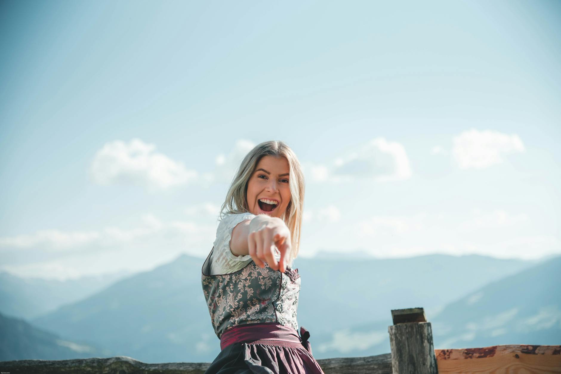 What to Wear to Oktoberfest: Dirndl & Lederhosen 3 Dirndl women traditional Bavarian dress Oktoberfest costume