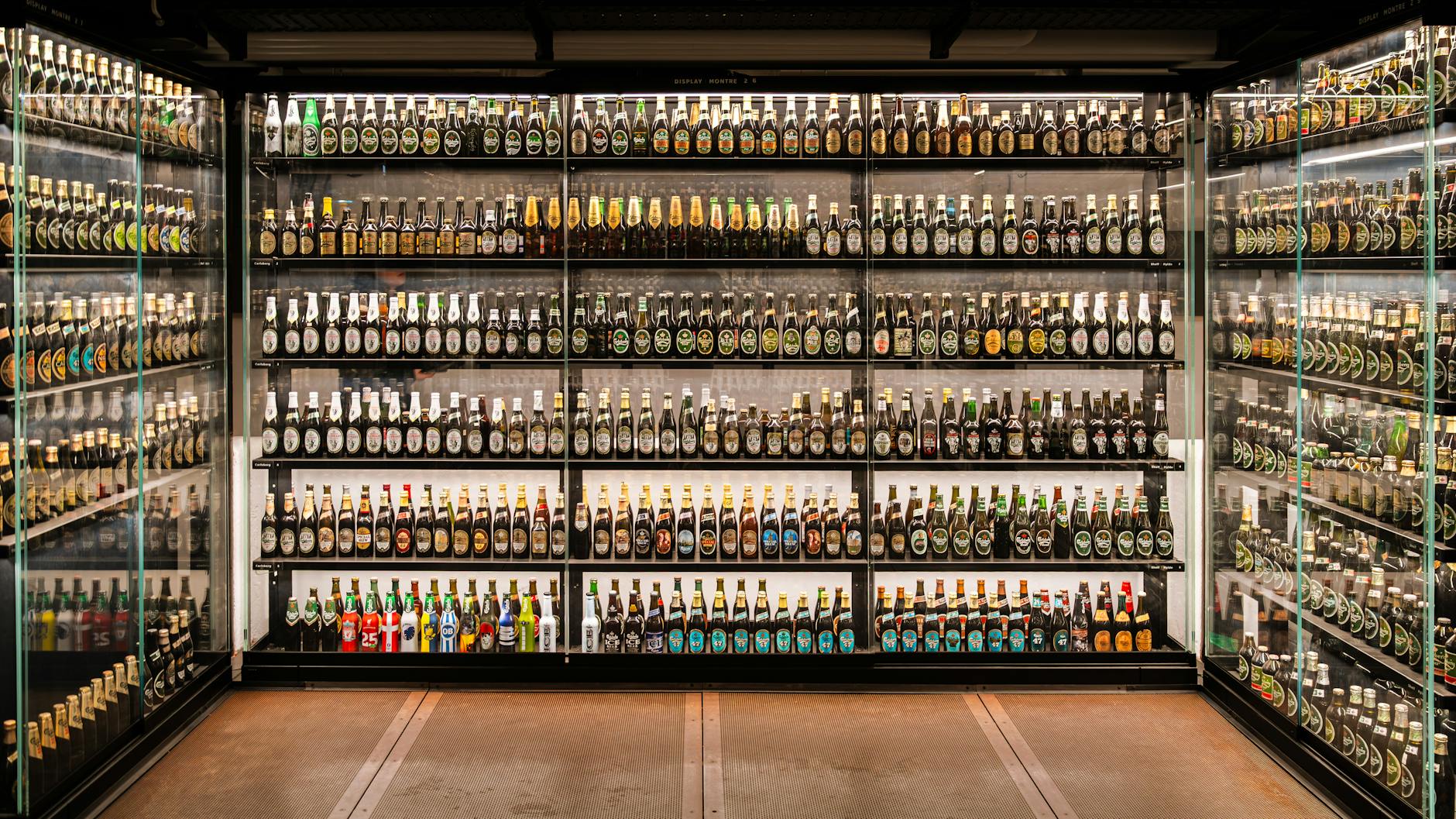Oktoberfest Beer Guide: The Six Breweries and Their Festbier 5 Oktoberfest beer bottles six breweries Munich Festbier collection