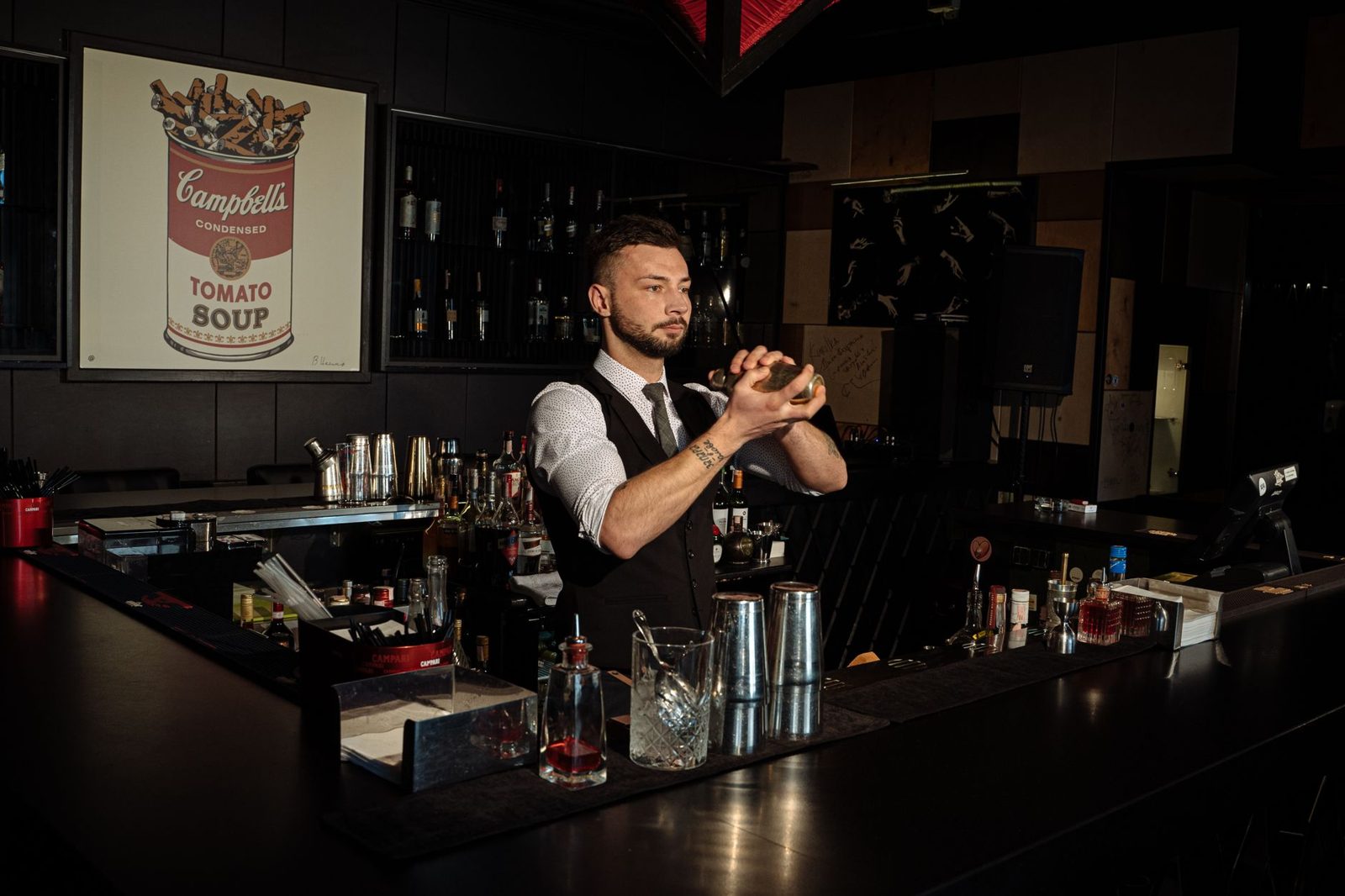 Best Bars and Cocktail Lounges 7 Bartender mixing a cocktail at a Munich cocktail bar