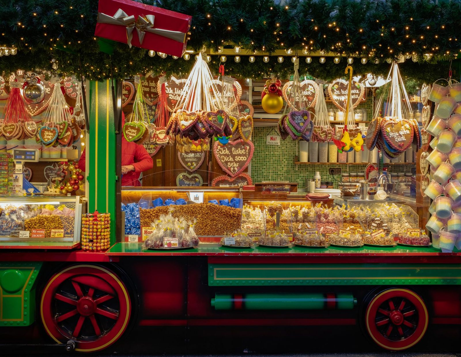 Munich on a Budget: Complete Saving Guide 8 Munich Viktualienmarkt food stalls — cheap market eats are central to budget travel in Munich