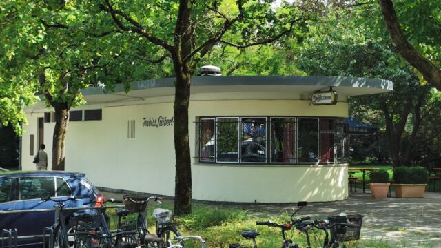 Munich Street Food: 20 Quick Bites & Snack Spots